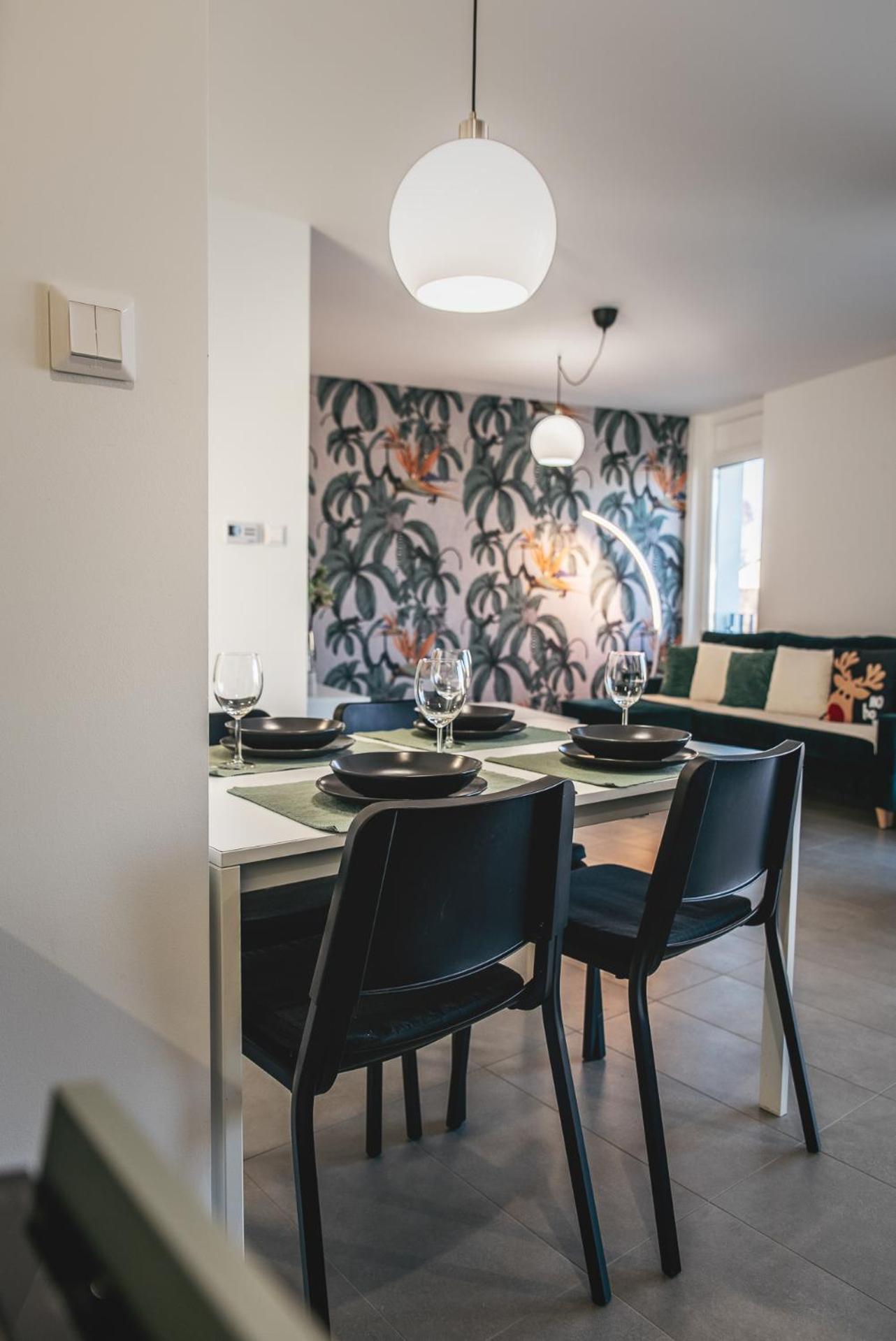 Nadas Apartman Szeged Buitenkant foto